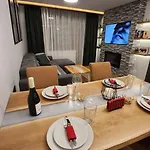 Διαμέρισμα Pine & Wine Bathtub *
