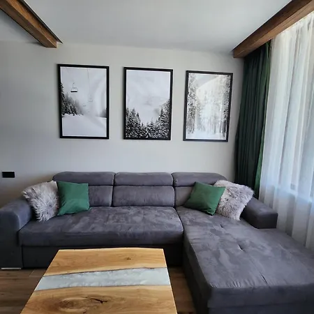 Apartment Pine & Wine Bathtub Pamporovo