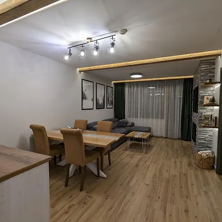 Pine & Wine Bathtub *