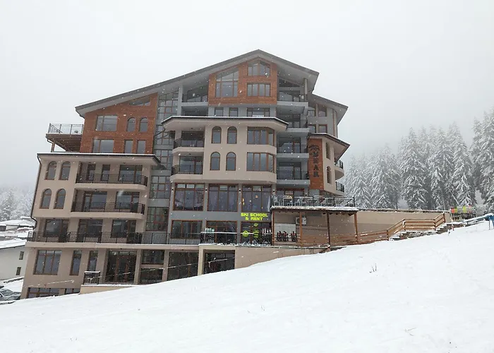 Apartment Pine & Wine Bathtub *